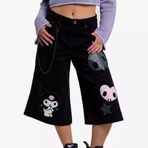 Kuromi Long Jean Shorts With Chain Sanrio‎ Hot Topic Hello Kitty